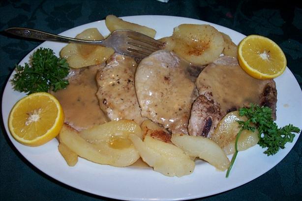Pork Chops With Pears. Photo by moxie