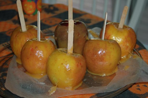 Halloween Caramel Apples. Photo by truckerboo