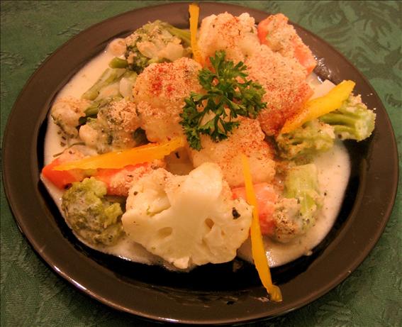 Cauliflower and Broccoli Cheddar Gratin. Photo by eatrealfood