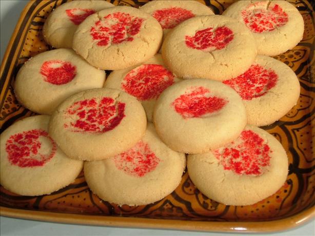 Chinese Almond-Peanut Butter Cookies. Photo by mianbao