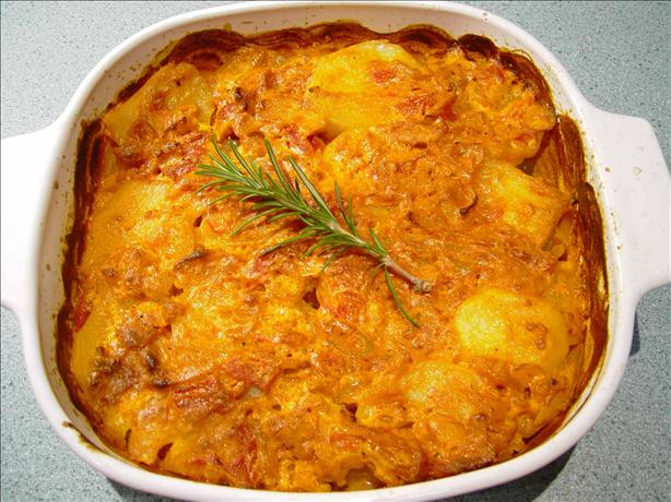 Potatoes Paprika. Photo by JustJanS