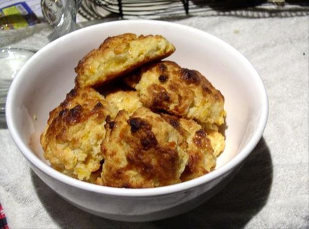 Red Lobster Garlic Cheese Biscuits. Photo by Food of the Gods!