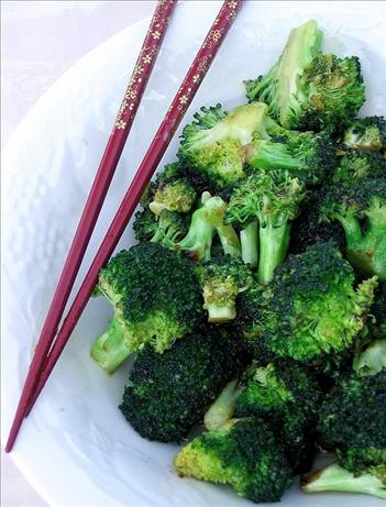 Chow Gai Laan (Jade Green Broccoli). Photo by Charmie777