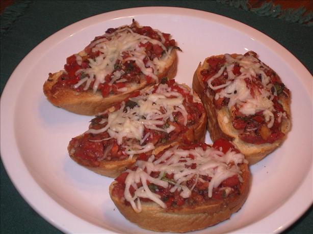 Fresh Roma Tomato, Basil & Oregano Bruschetta. Photo by PaulaG