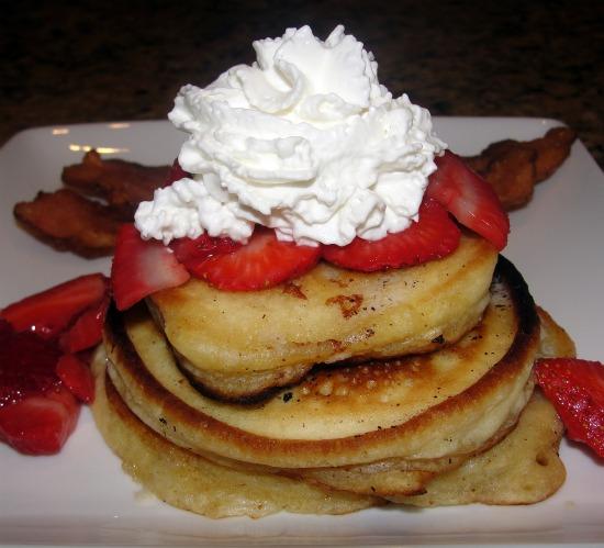 Mom Pat's Pancakes. Photo by diner524