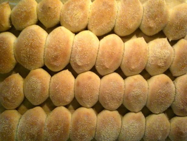 Filipino Pandesal Bread ( Bread Machine ). Photo by lovelydang
