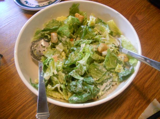 Old Spaghetti Factory Creamy Pesto Dressing Recipe. Photo by Jennibear