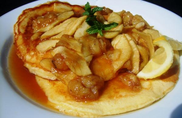 Baked Apples and Bananas. Photo by Tisme