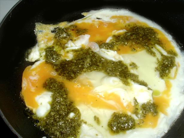 Pesto Rippled Scrambled Eggs. Photo by Bergy