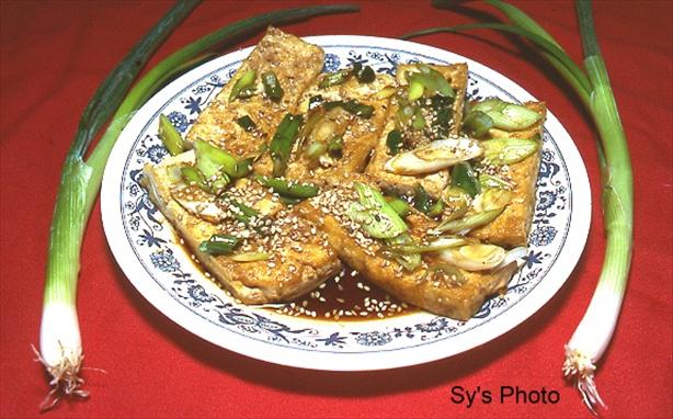 Fried Bean Curd (Tofu) With Soy Sauce by Sy. Photo by Skipper/Sy