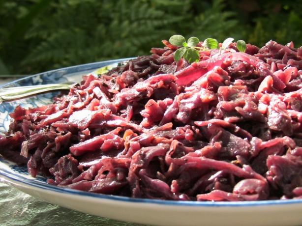 German Rotkohl - Spiced Red Cabbage With Apples and Wine. Photo by BecR