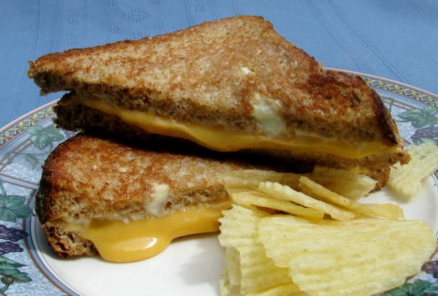 Grilled Cheese, Diner Style. Photo by lazyme