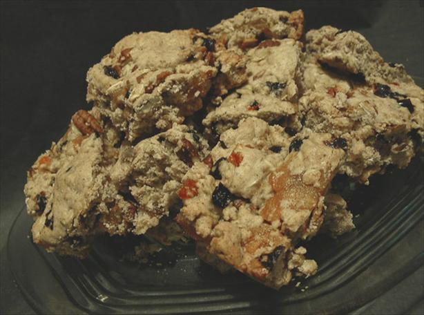 Old Fashioned Spicy Oatmeal Raisin Bars. Photo by justcallmetoni