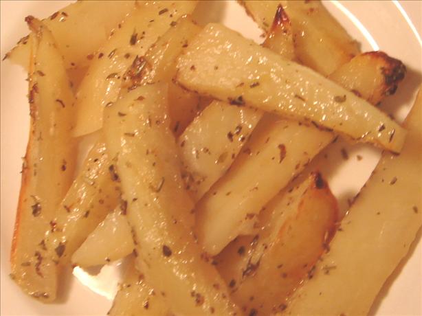 Lemon Roast Potatoes. Photo by Hadice