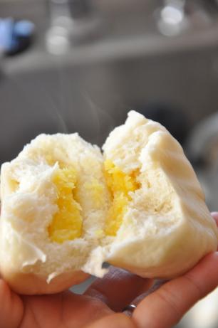 Lai Wong Bao (custard Bun). Photo by Momisodes
