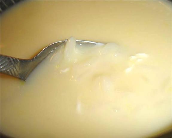 Soupa Avgolemono (Egg-Lemon Soup). Photo by truebrit