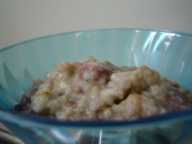Creamy Peanut Butter & Jam Oatmeal. Photo by brokenburner