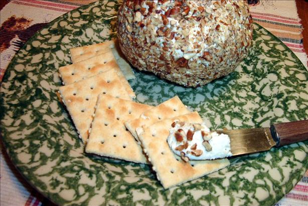 Ranch Chicken Cheese Ball With Pecans. Photo by MsSally