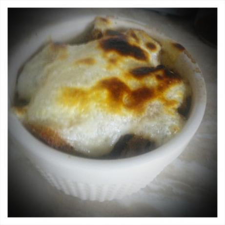 Easy French Onion Soup. Photo by Jacenspace