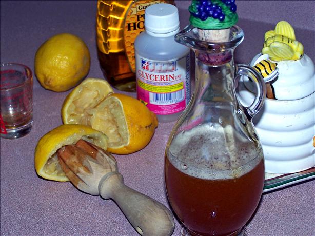 Soothing Colds and Coughs With Honey (3 in 1). Photo by Rita~