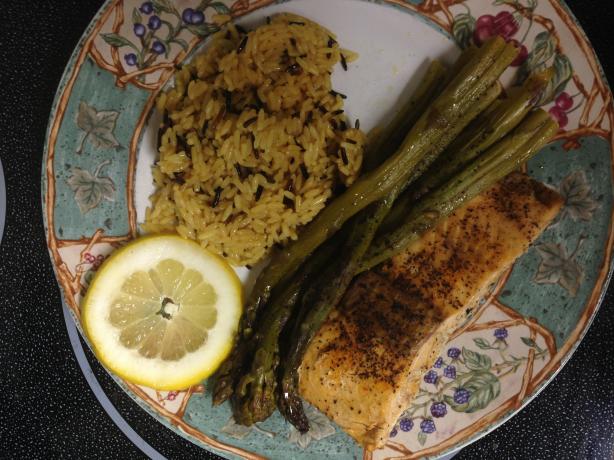 Salmon and Asparagus in Foil. Photo by Juliemarshall