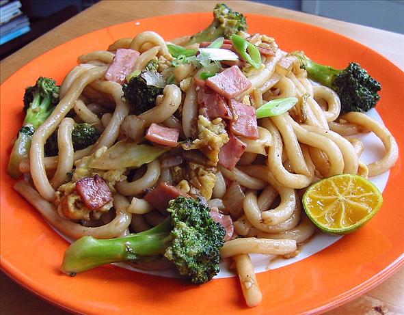 Simple Stir-fried Udon. Photo by WaterMelon