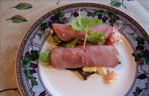 Cobb Salad Ham Roll-ups. Photo by lazyme
