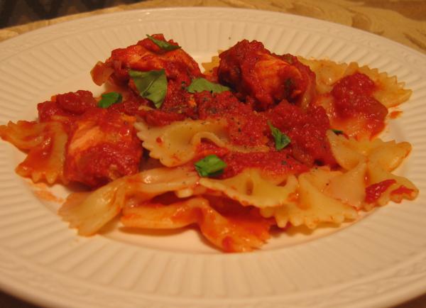 Pasta With Red Sauce and Salmon. Photo by Lille