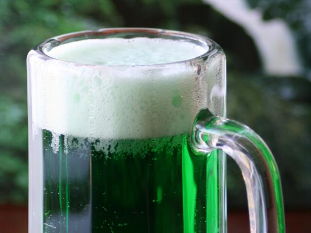 Green Beer  "sl&agrave;inte!". Photo by Wildflour