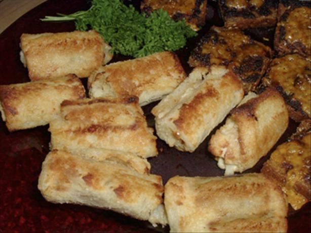 Blue Cheese Asparagus Rollups. Photo by Bergy