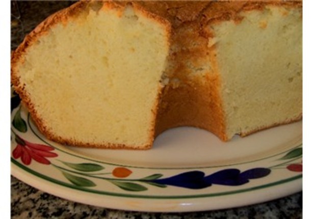 Crusty Top, Sour Cream Pound Cake. Photo by out of here