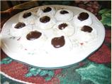 Fudge Filled Chocolate Chip Thumbprints. Photo by superbuna