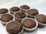Easy One-Bowl Milk Chocolate Fudge Cupcakes