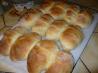 Heavenly Light Dinner Rolls (abm)