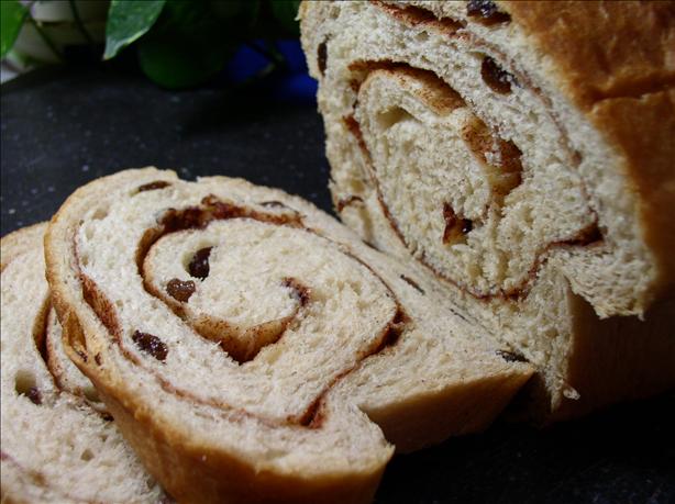 Amish Cinnamon Swirl Raisin Bread. Photo by Bayhill