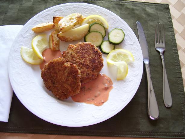 Mrs. Duval's Crab Cakes. Photo by Sage