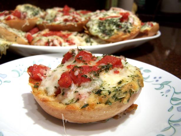 Luke's Pizza Bagels. Photo by Rita~