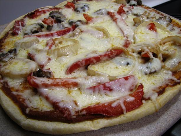 Grilled Pizza. Photo by loof