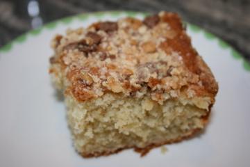 Sour Cream Banana Cake With Toffee Bar Topping. Photo by ihvhope