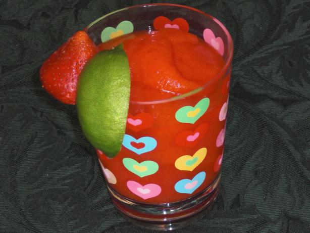 Rachael Ray's Fresh Strawberry Marg-alrightas Margaritas. Photo by KateL