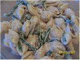 Pasta With Blue Cheese and Walnuts