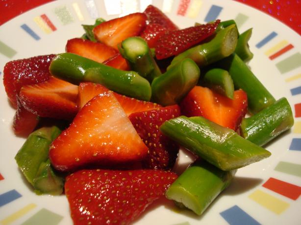 Strawberry Asparagus Salad. Photo by Starrynews