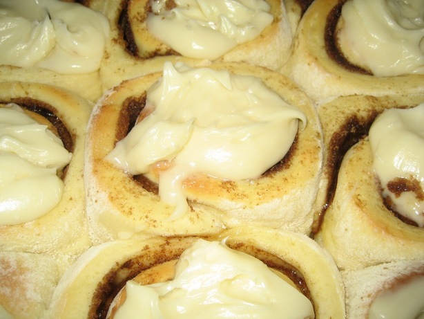 Cinnamon Rolls (Cinnabon Copycat). Photo by Halcyon Eve