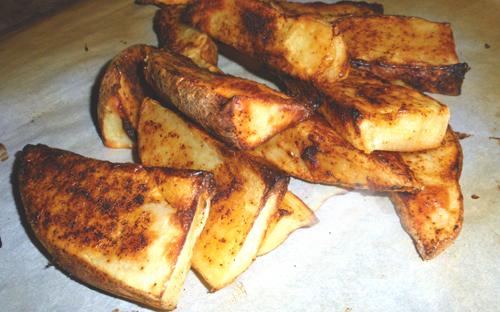 Seasoned Potato Wedges. Photo by Bergy