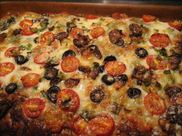 Greek Pizza on Phyllo With Feta and Tomatoes. Photo by Pellerin
