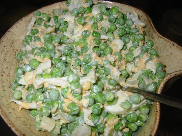 " Kelly's Creamy Cheddar Pea Salad". Photo by SarasotaCook