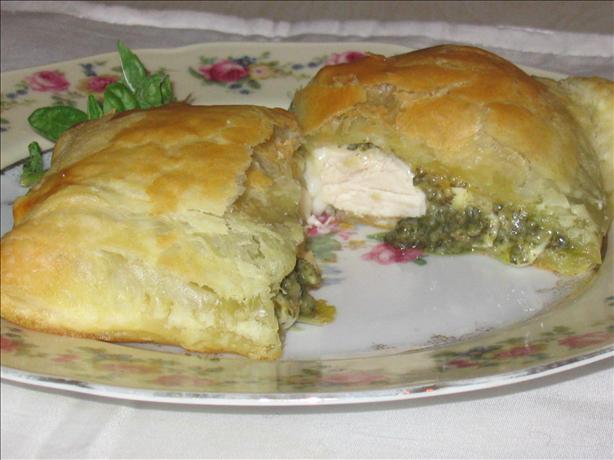 Chicken Pesto Pillows. Photo by Charmie777