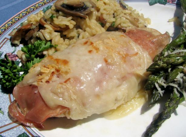 Chicken Breasts With Cheese and Prosciutto. Photo by lazyme