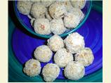 Yummy Apricot Balls