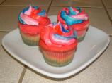 Patriotic 4th of July Cupcakes. Photo by xpnsve